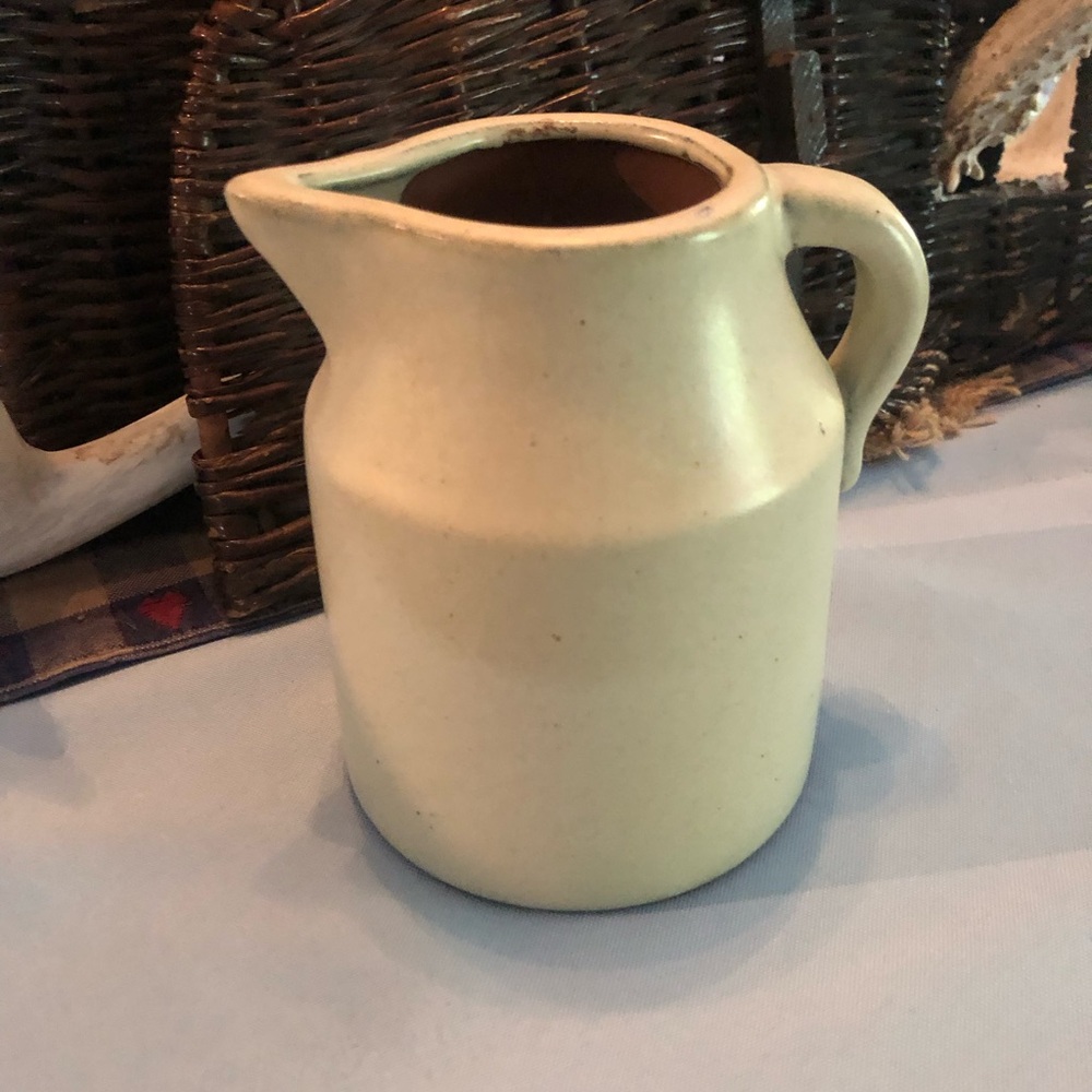 Ceramic Pitcher (Small) - Picture 3 of 4